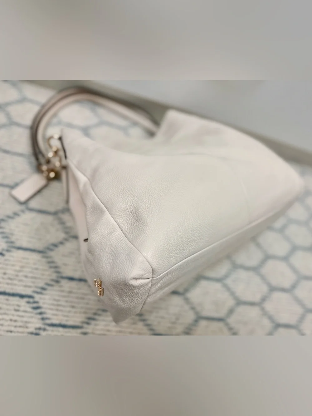 COACH Vintage Y2K Everyday Madison Phoebe White Pebbled Leather Hobo Handbag